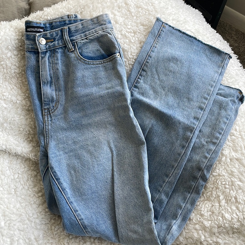 PrettyLittleThing Jeans